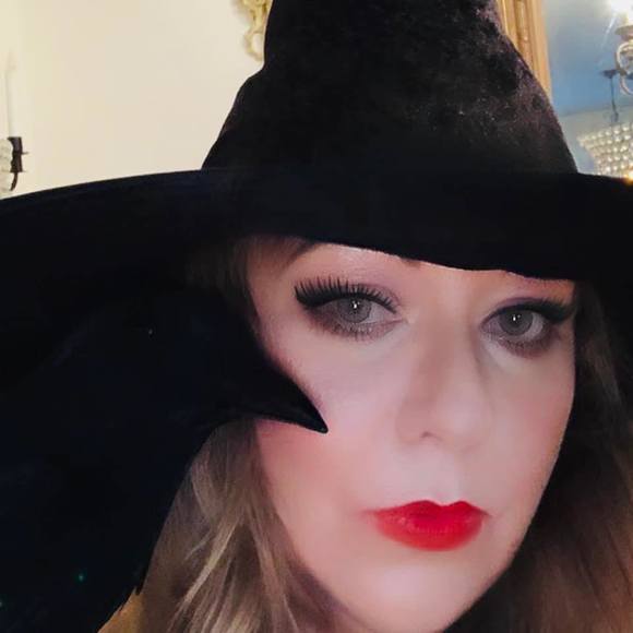 Meet your Posher, Donna - Picture 1 of 1